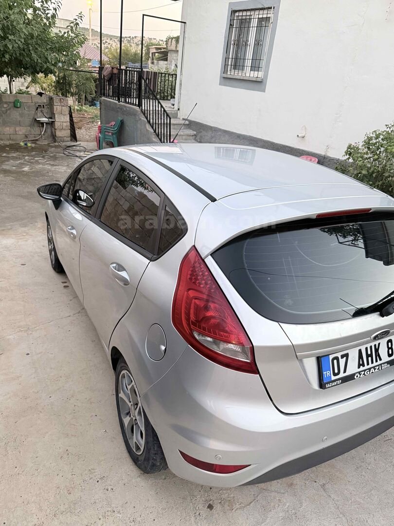 Sahibinden Ford Fiesta 1.4 TDCi Trend 2012 Model Adıyaman 250.000 km Gri 6