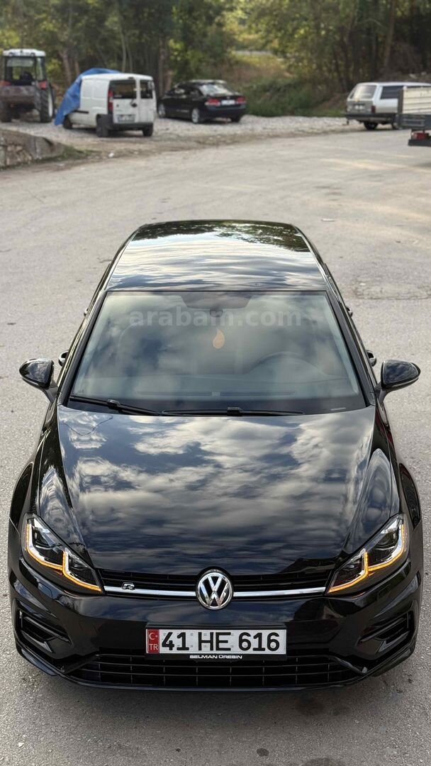 Sahibinden Volkswagen Golf 1.6 TDi BlueMotion Comfortline 2013 Model Kocaeli 180.000 km Siyah 1