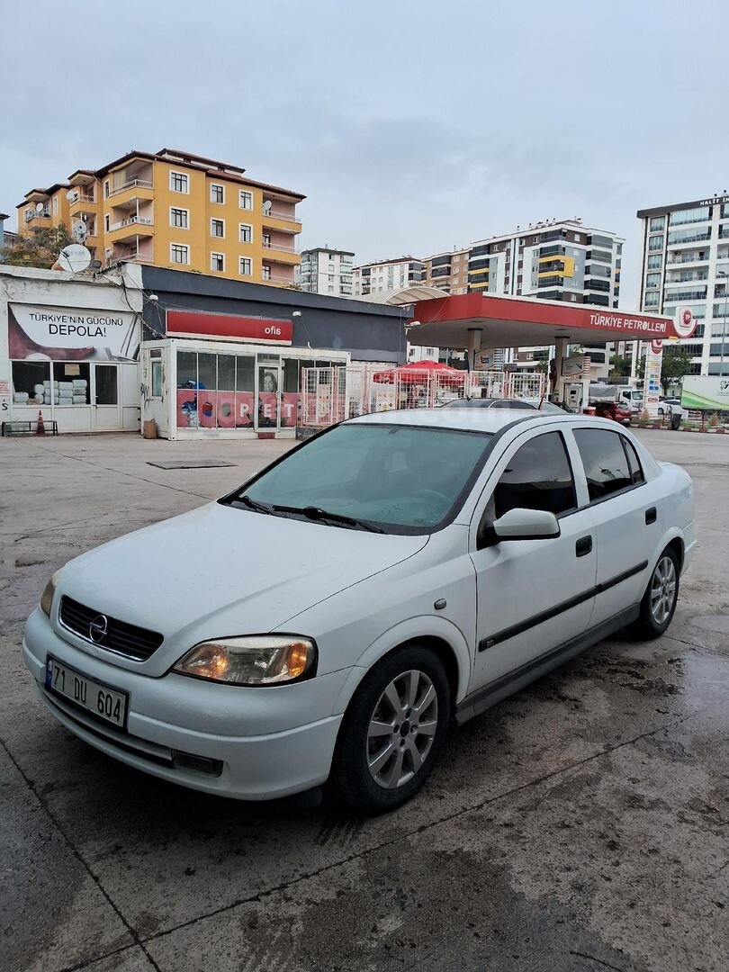 Sahibinden Opel Astra 1.6 CD 2000 Model Kırıkkale 258.000 km Beyaz 3