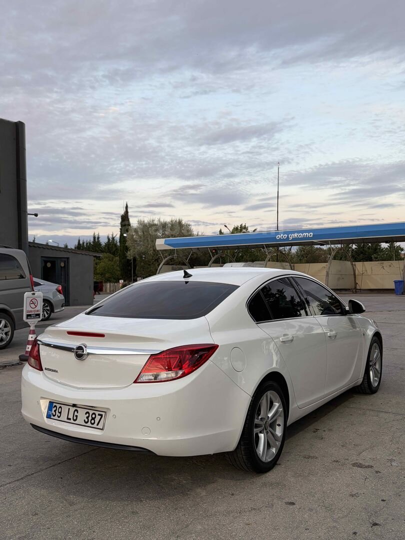 Sahibinden Opel Insignia 1.4 T Edition Elegance 2012 Model Kırklareli 212.000 km Beyaz 4
