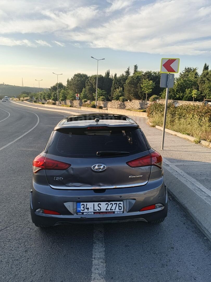 Sahibinden Hyundai i20 1.4 CRDi Style 2015 Model İstanbul 226.000 km Gri 5