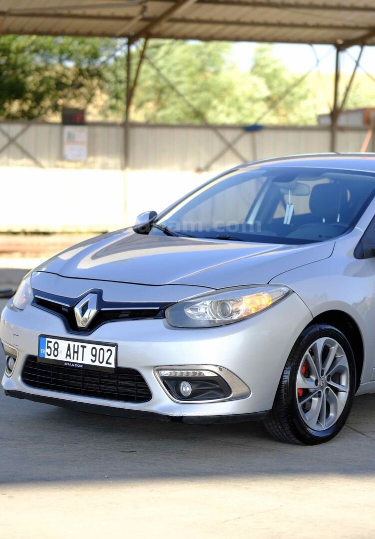 Sahibinden Renault Fluence 1.5 dCi Icon 2015 Model Isparta 204.000 km Gri (Gümüş) 5