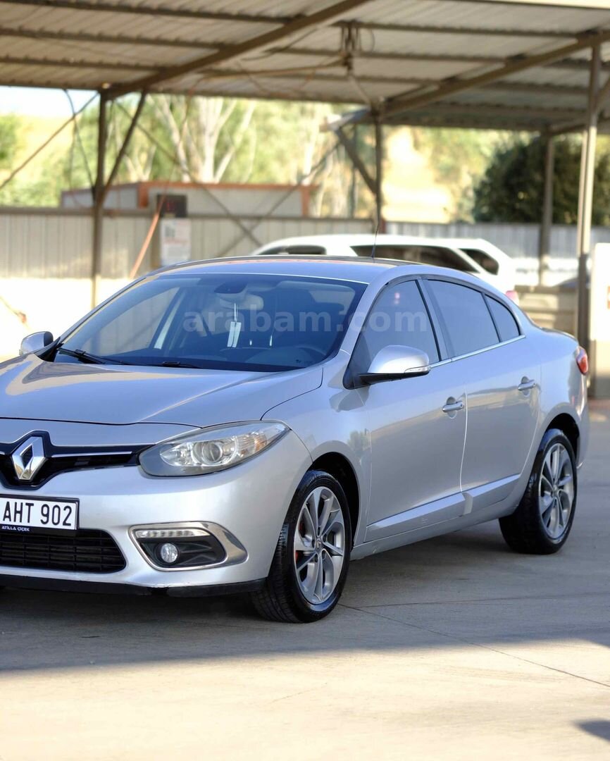 Sahibinden Renault Fluence 1.5 dCi Icon 2015 Model Isparta 204.000 km Gri (Gümüş) 4