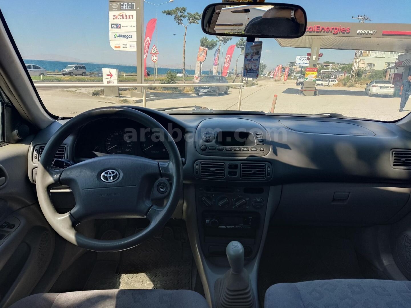Sahibinden Toyota Corolla 1.6 Sol Special 2001 Model Van 212.000 km Gri (Gümüş) 5