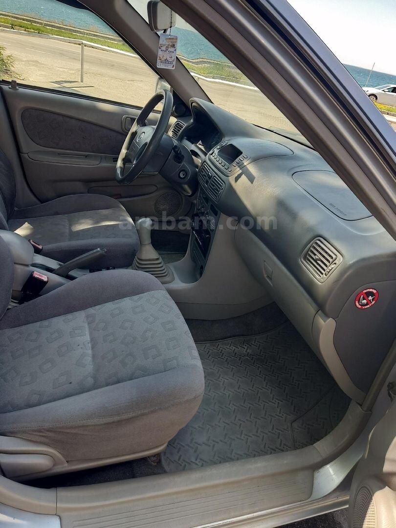 Sahibinden Toyota Corolla 1.6 Sol Special 2001 Model Van 212.000 km Gri (Gümüş) 6