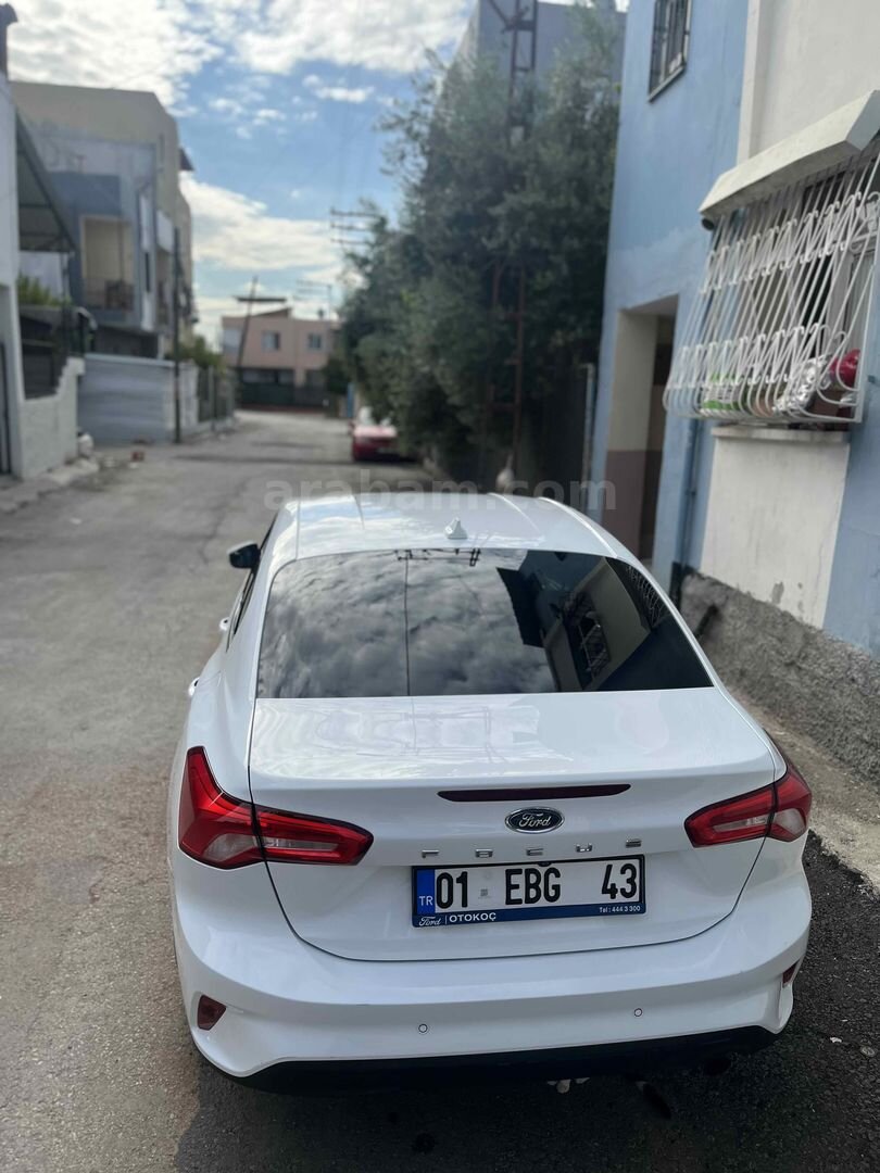 Sahibinden Ford Focus 1.5 TDCi Titanium 2020 Model Adana 83.000 km Beyaz 5