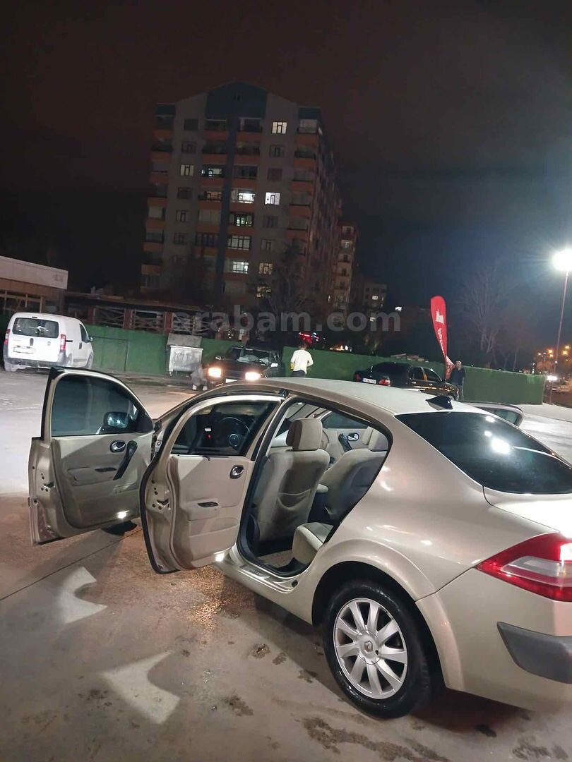 Sahibinden Renault Megane 1.5 dCi Expression 2006 Model Konya 270.000 km Bej 2