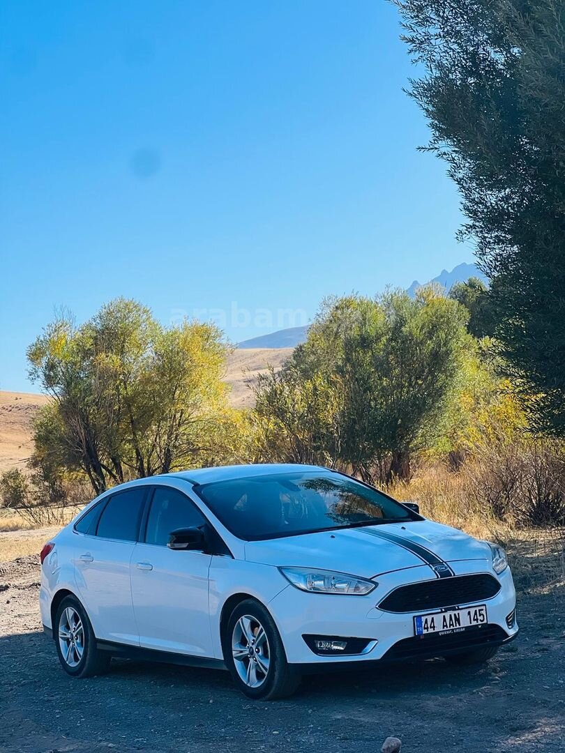 Sahibinden Ford Focus 1.6 Ti-VCT Style 2016 Model Hakkari 153.000 km Beyaz 4