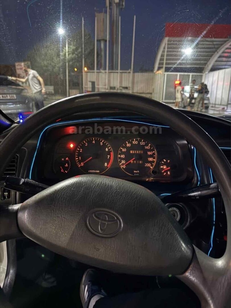 Sahibinden Toyota Corolla 1.3 XL 1997 Model İstanbul 240.000 km Beyaz 4