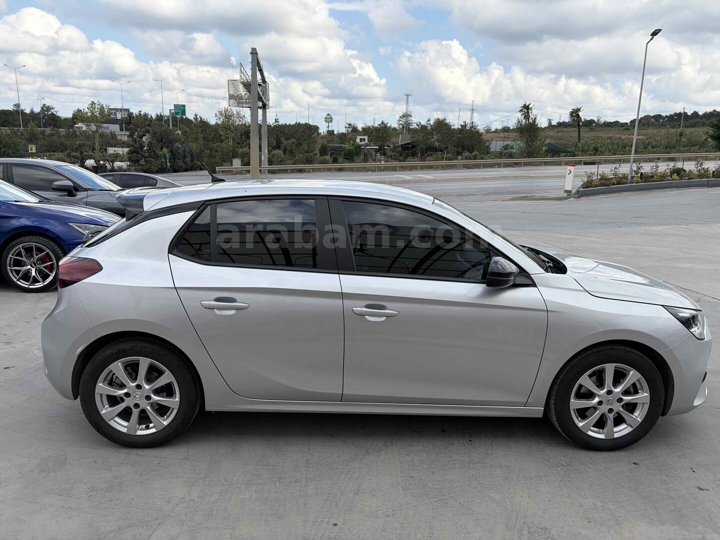 Sahibinden Opel Corsa 1.2 T Edition 2022 Model İstanbul 43.800 km Gri (Gümüş) 2