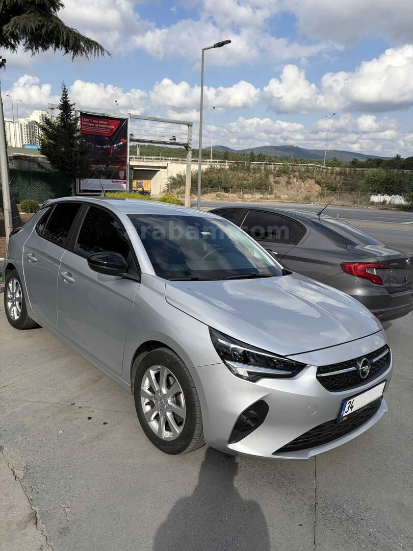 Sahibinden Opel Corsa 1.2 T Edition 2022 Model İstanbul 43.800 km Gri (Gümüş) 1