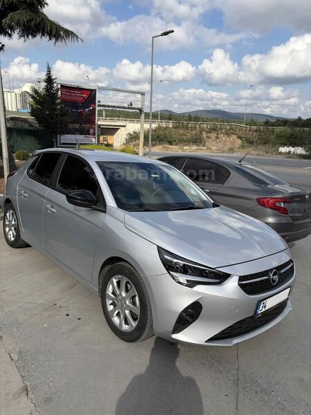 Sahibinden Opel Corsa 1.2 T Edition 2022 Model İstanbul 43.800 km Gri (Gümüş)