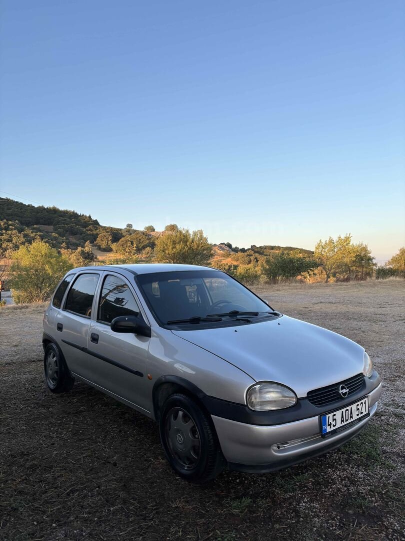 Sahibinden Opel Corsa 1.4 CD 1999 Model Balıkesir 358.500 km Gri (Gümüş) 4