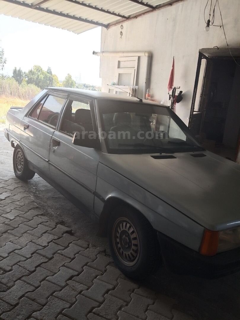 Sahibinden Renault R 9 1.4 Broadway 1992 Model Adana 463.000 km Mavi 2