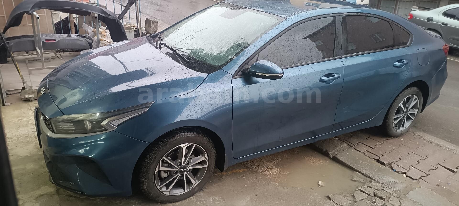Sahibinden Kia Cerato 1.6 MPI Elegance 2022 Model İstanbul 85.000 km Mavi (metalik) 5