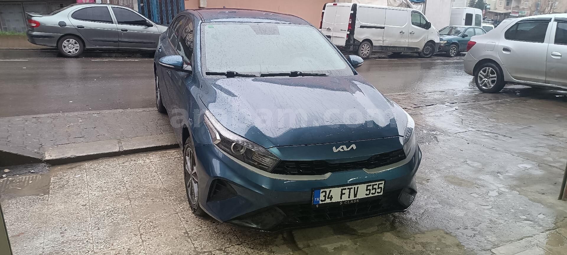 Sahibinden Kia Cerato 1.6 MPI Elegance 2022 Model İstanbul 85.000 km Mavi (metalik) 2
