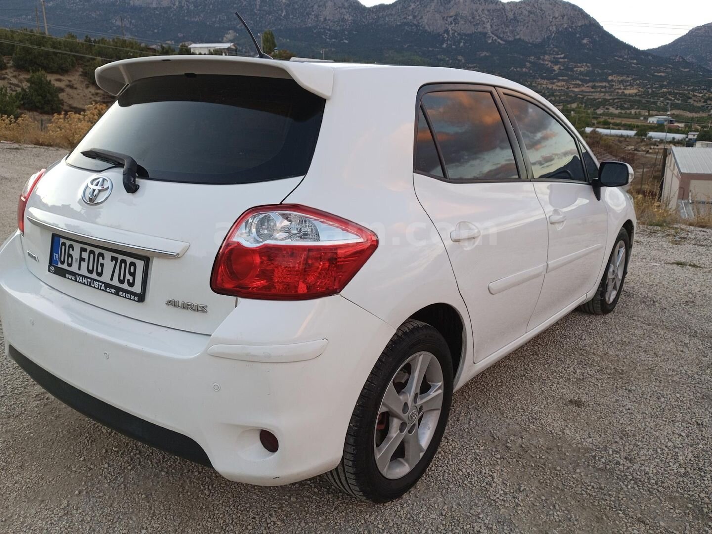 Galeriden Toyota Auris 1.4 D-4D Comfort Extra 2012 Model Antalya 227.000 km Beyaz 2
