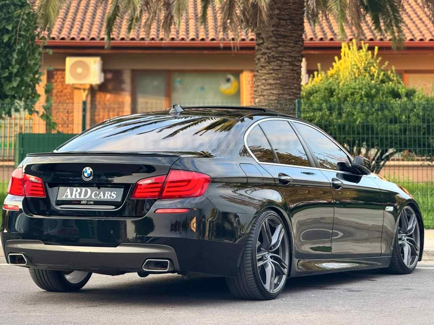Sahibinden BMW 5 Serisi 520d M Sport 2012 Model Kocaeli 330.000 km Siyah 4