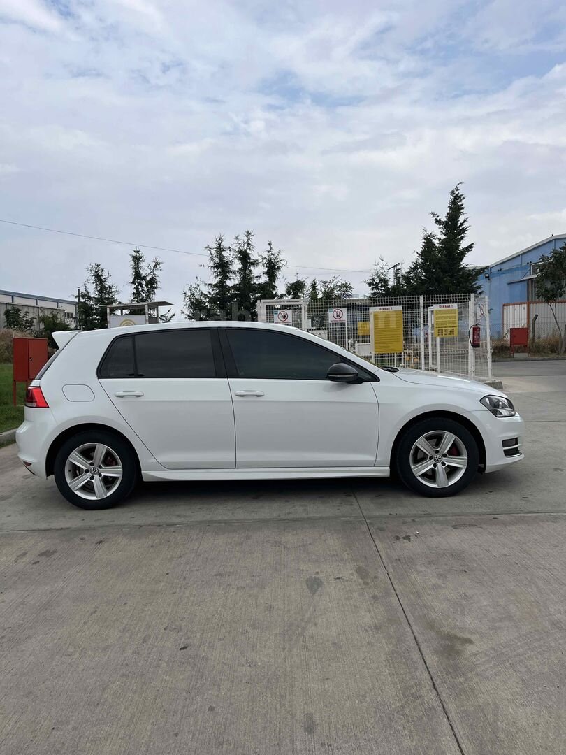 Sahibinden Volkswagen Golf 1.4 TSi Comfortline 2015 Model Tekirdağ 172.000 km Beyaz 4