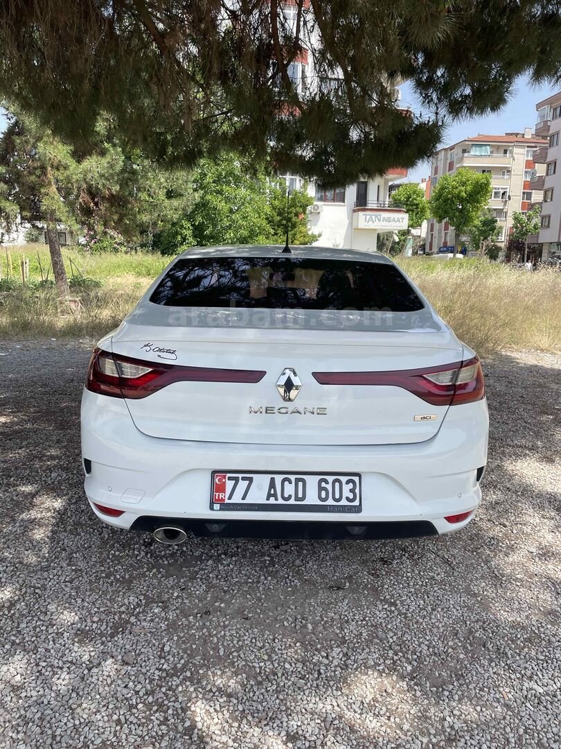 Sahibinden Renault Megane 1.5 dCi Joy 2016 Model Yalova 221.000 km Beyaz 3