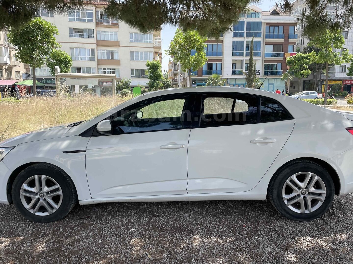 Sahibinden Renault Megane 1.5 dCi Joy 2016 Model Yalova 221.000 km Beyaz 2