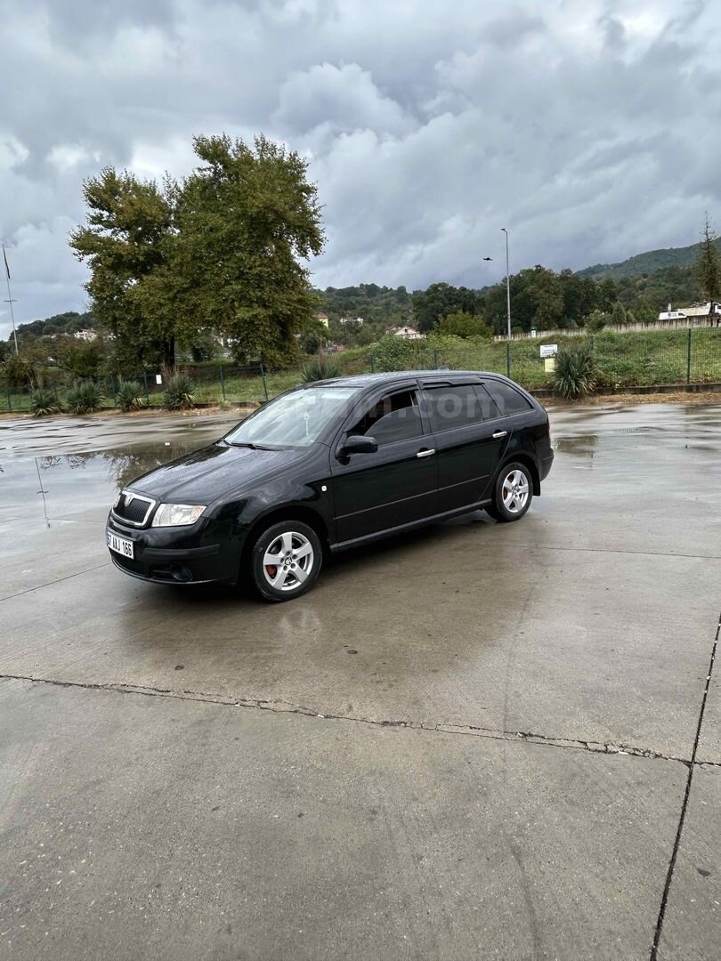 Sahibinden Skoda Fabia 1.4 Ambiente 2005 Model Bartın 170.000 km Siyah 2