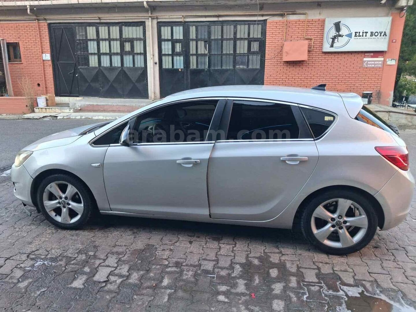Sahibinden Opel Astra 1.4 T Sport 2011 Model İstanbul 202.000 km Gri (Gümüş) 3