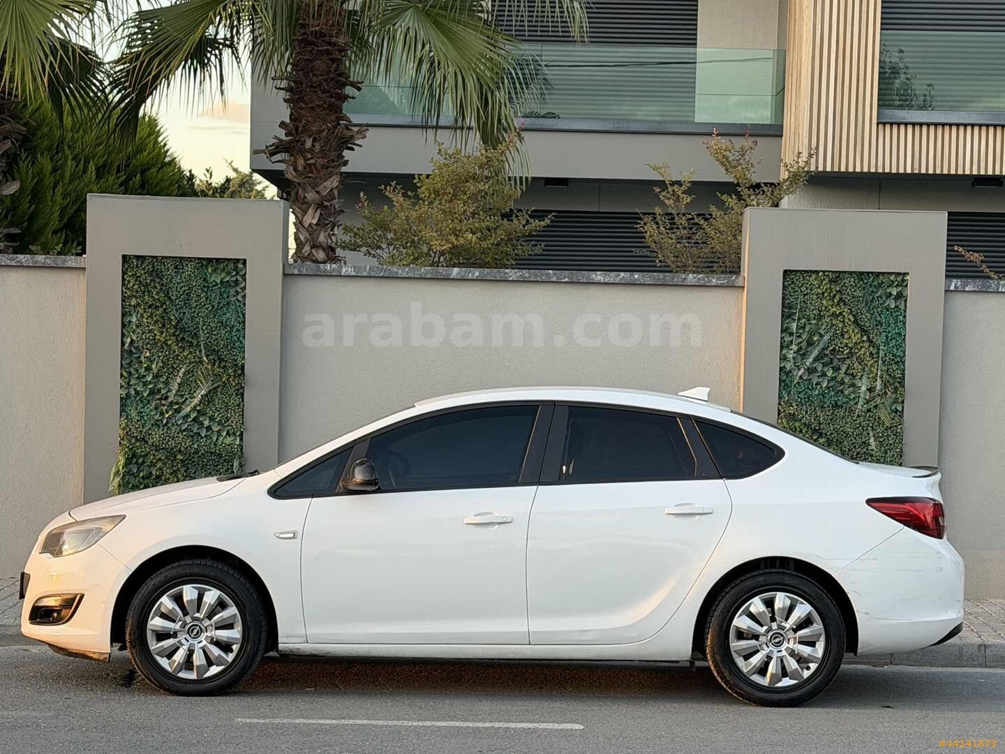 Galeriden Opel Astra 1.6 CDTI Business 2014 Model İstanbul 206.000 km Beyaz 6