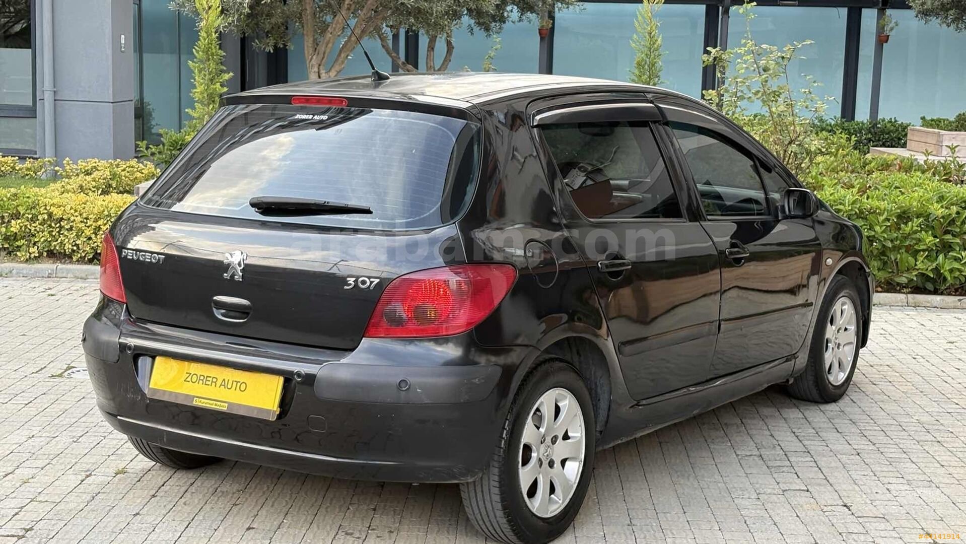Galeriden Peugeot 307 1.6 XT 2004 Model İstanbul 180.000 km Siyah 6