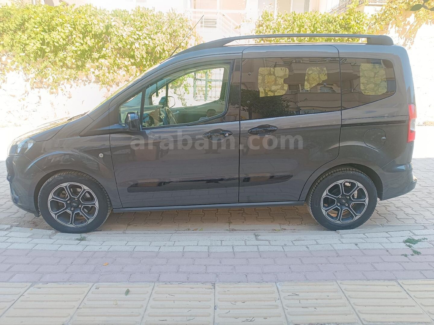 Sahibinden Ford Tourneo Courier 1.0 EcoBoost Titanium Plus 2023 Model 7