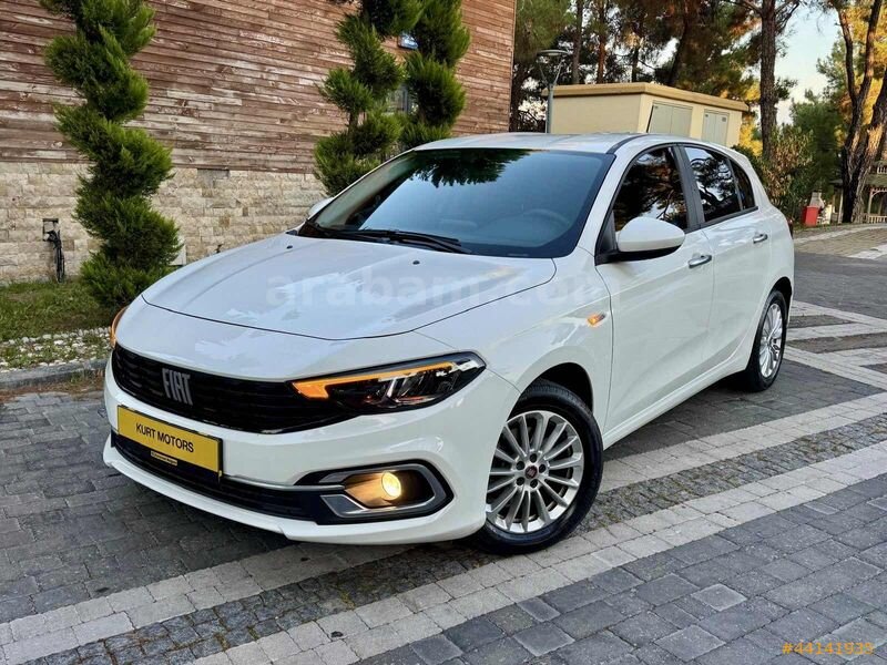 Galeriden Fiat Egea 1.4 Fire Urban 2022 Model Manisa 32.000 km Beyaz