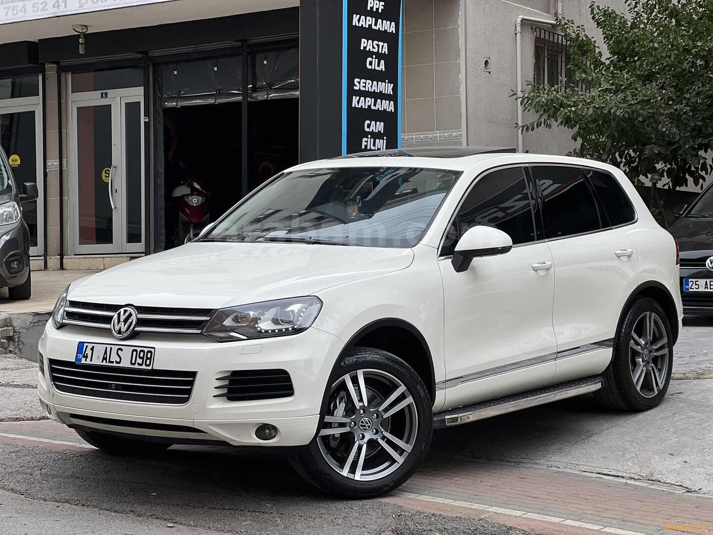 2011 VW TOUAREG HATASIZ BOYASIZ DEĞİŞENSİZ BAKIMLI TEMİZ !! 3