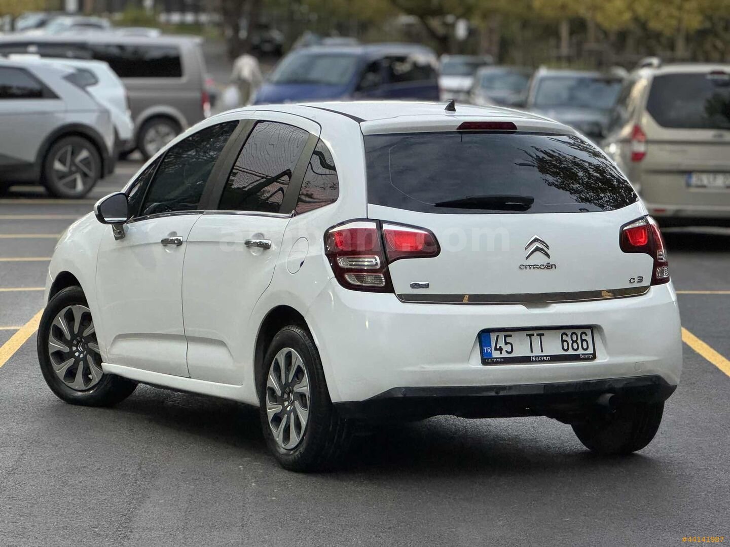 Galeriden Citroen C3 1.4 e-HDi Confort 2014 Model İstanbul 200.000 km Beyaz 7