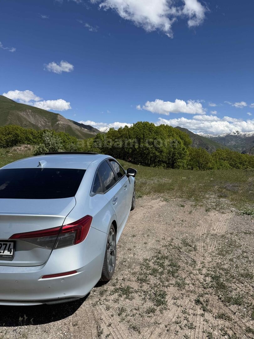 Sahibinden Honda Civic 1.5 i-VTEC Eco Executive Plus 2022 Model Diyarbakır 101.500 km Gri (metalik) 2
