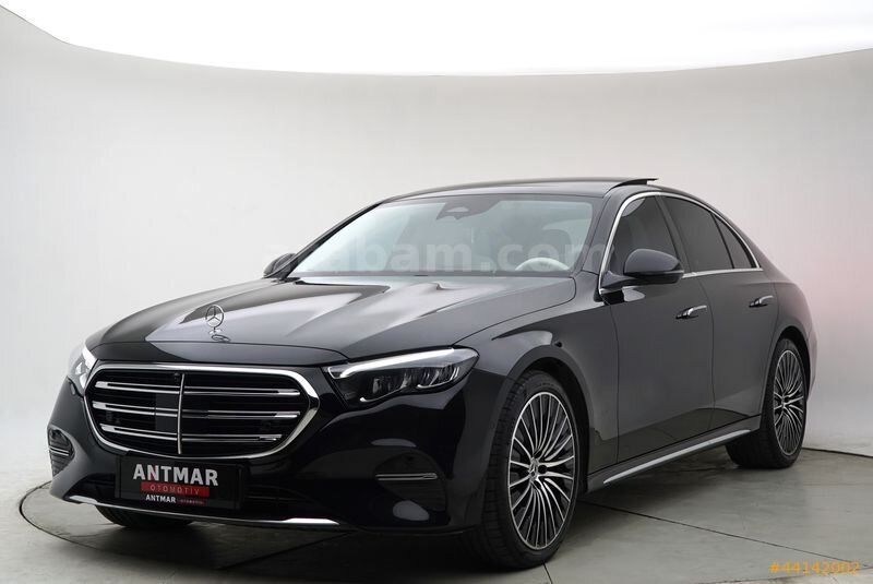Galeriden Mercedes - Benz E 180 Edition 1 Exclusive 2025 Model Antalya 17.000 km Siyah