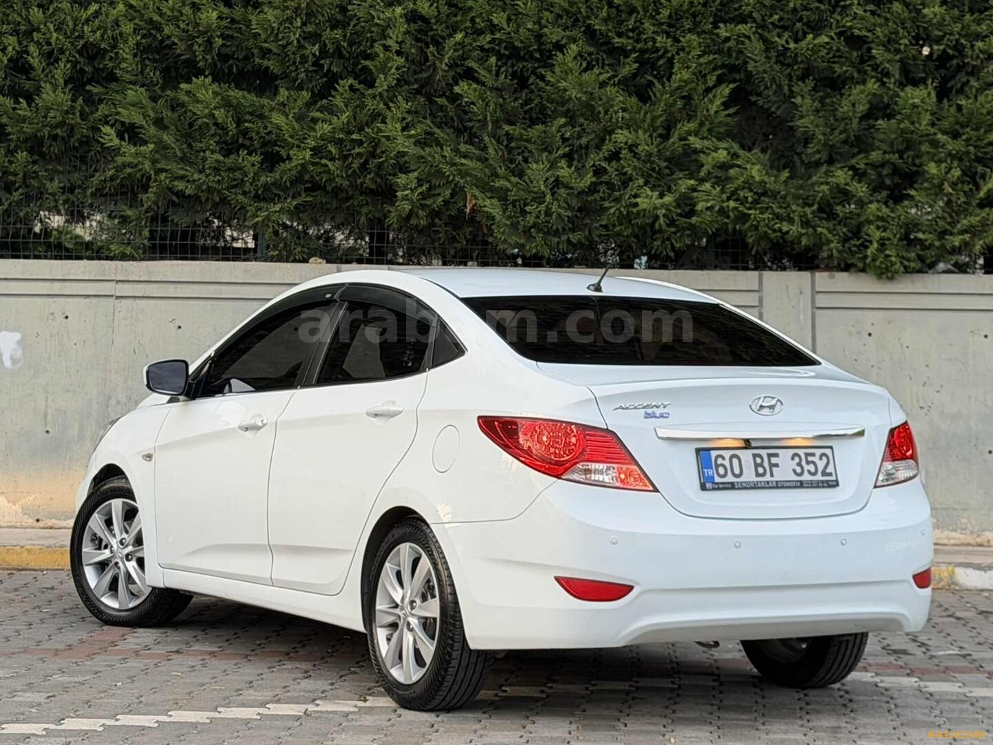 Galeriden Hyundai Accent Blue 1.4 D-CVVT Mode Plus 2015 Model Tokat 86.000 km Beyaz 6