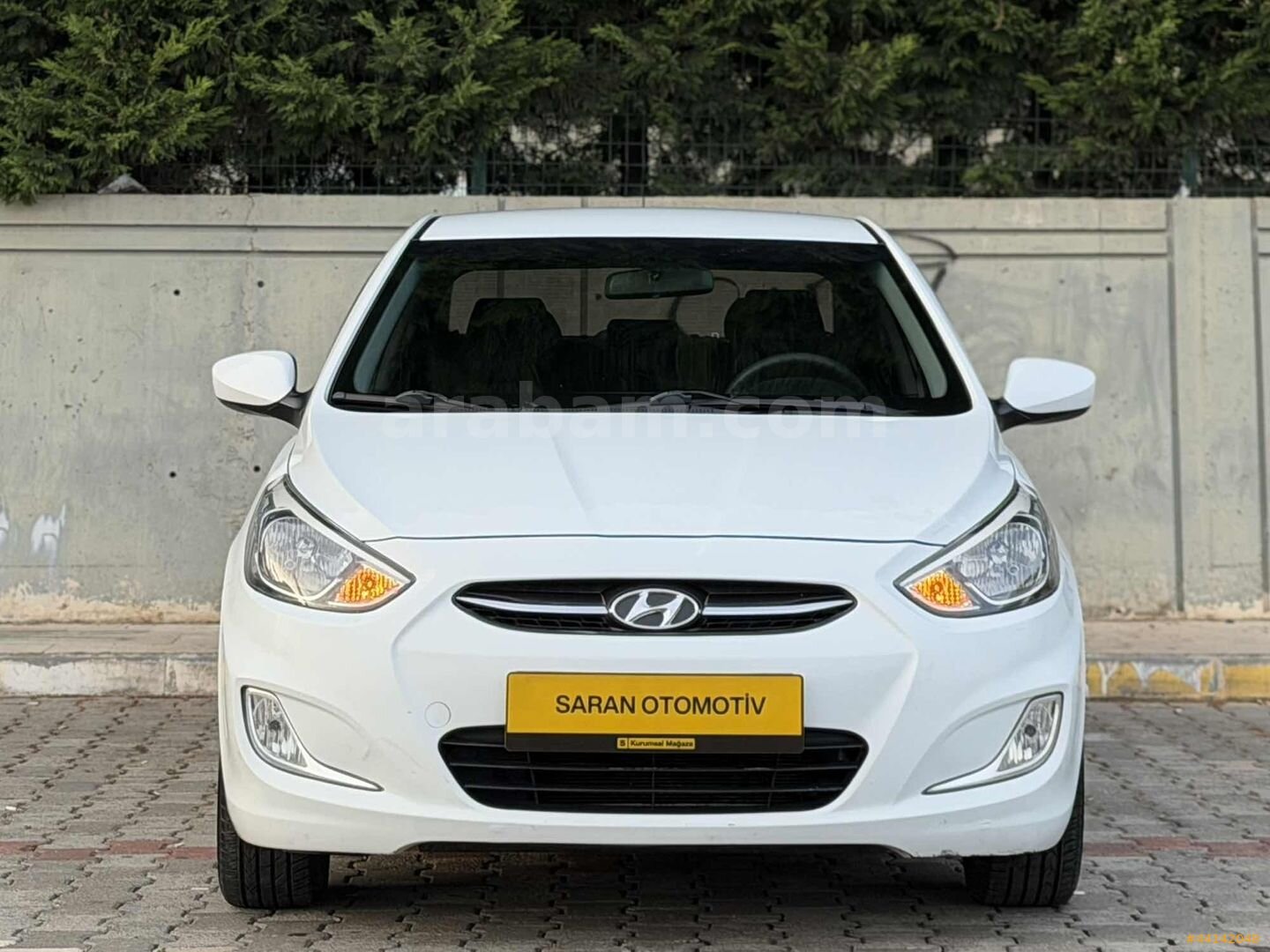 Galeriden Hyundai Accent Blue 1.4 D-CVVT Mode Plus 2015 Model Tokat 86.000 km Beyaz 2