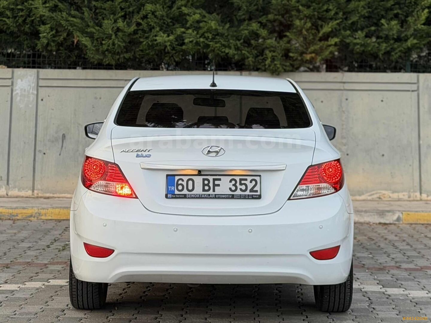Galeriden Hyundai Accent Blue 1.4 D-CVVT Mode Plus 2015 Model Tokat 86.000 km Beyaz 7