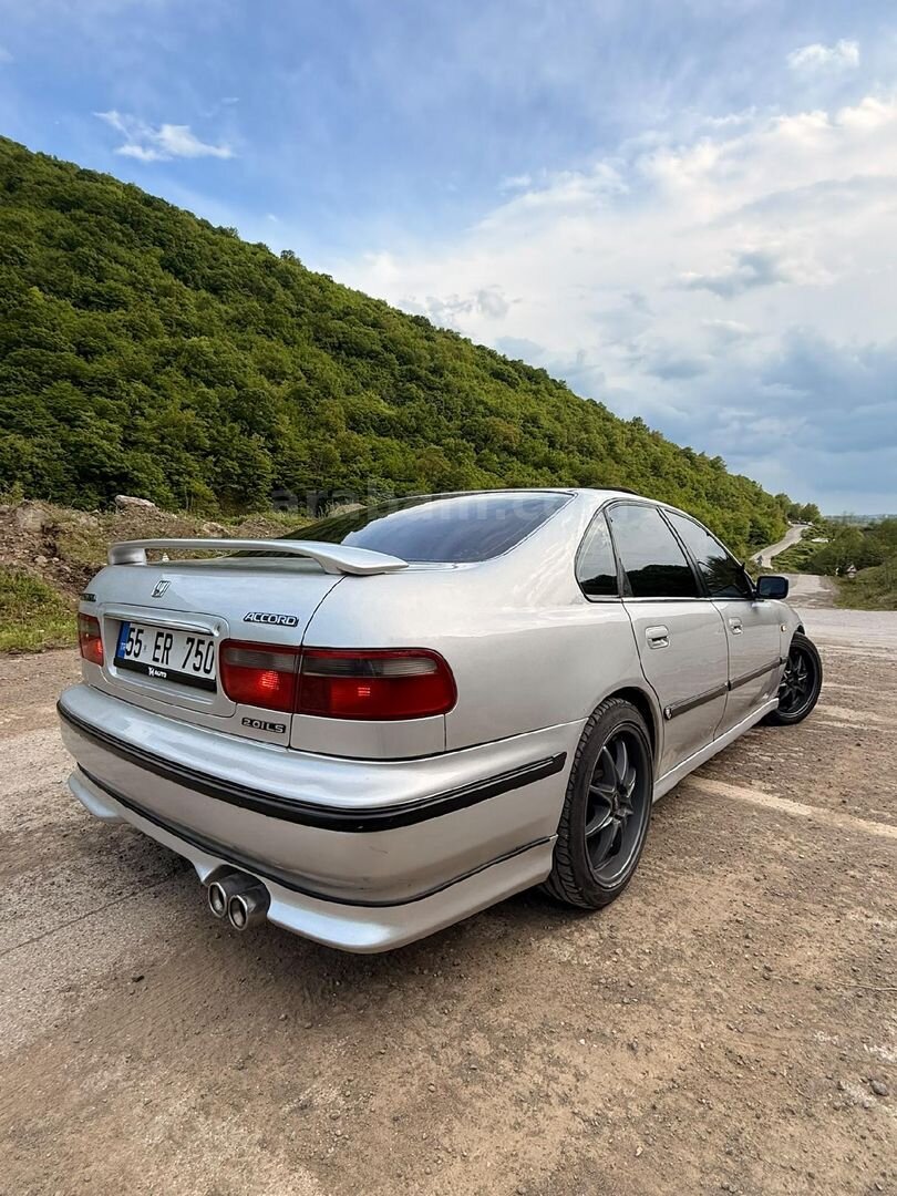 Sahibinden Honda Accord 2.0 LS 1997 Model Samsun 335.000 km Gri 4