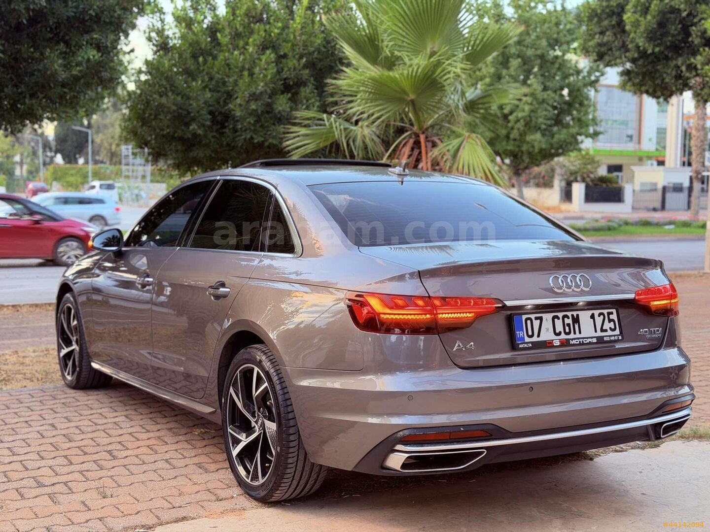 Galeriden Audi A4 Sedan 40 TDI Quattro Advanced 2020 Model Antalya 162.000 km Gri 7