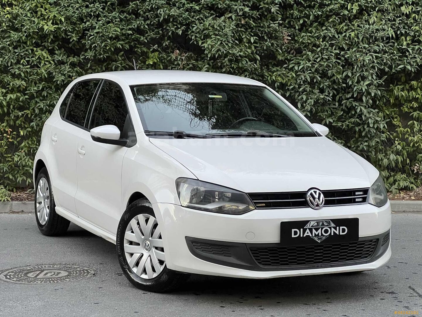 Galeriden Volkswagen Polo 1.6 TDi Comfortline 2014 Model İstanbul 179.000 km Beyaz 3