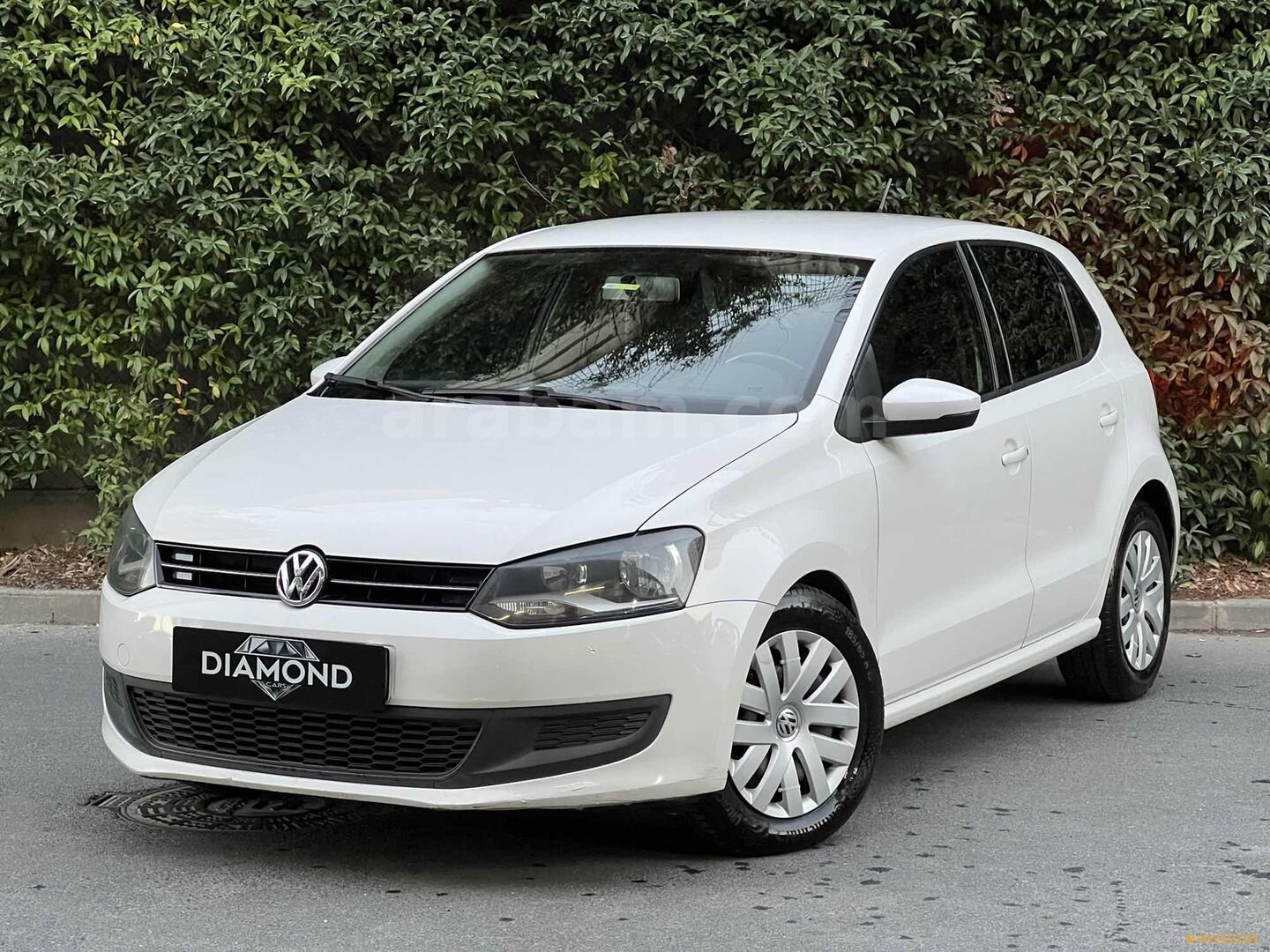 Galeriden Volkswagen Polo 1.6 TDi Comfortline 2014 Model İstanbul 179.000 km Beyaz 5