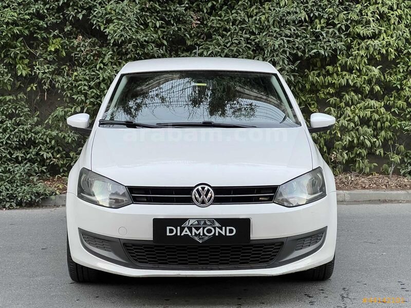 Galeriden Volkswagen Polo 1.6 TDi Comfortline 2014 Model İstanbul 179.000 km Beyaz