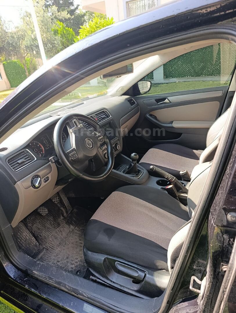 Sahibinden Volkswagen Jetta 1.2 TSi Comfortline 2011 Model Hatay 286.000 km Siyah 3