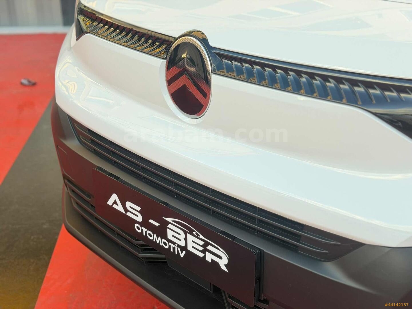 2026 CİTROEN BERLİNGO 6.000KM HATASIZ K.KARTINA 12 TAKSİT 6