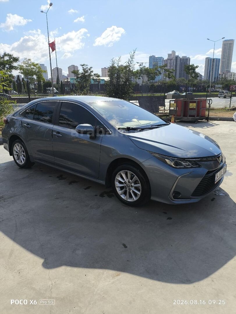 Sahibinden Toyota Corolla 1.8 Hybrid Dream 2022 Model İstanbul 125.500 km Gri (metalik) 6