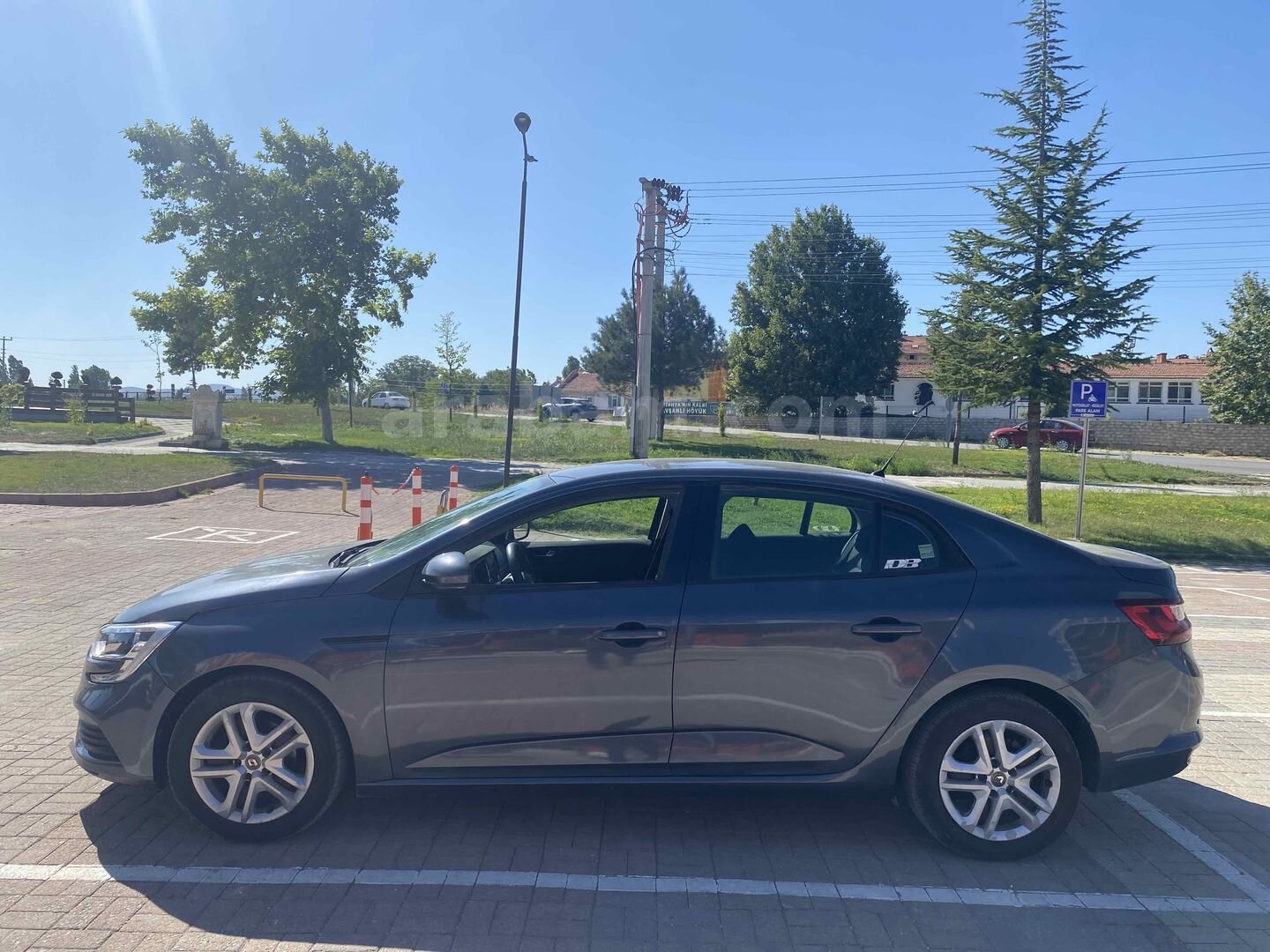 Sahibinden Renault Megane 1.6 Joy 2017 Model Kütahya 177.000 km Gri (titanyum) 7