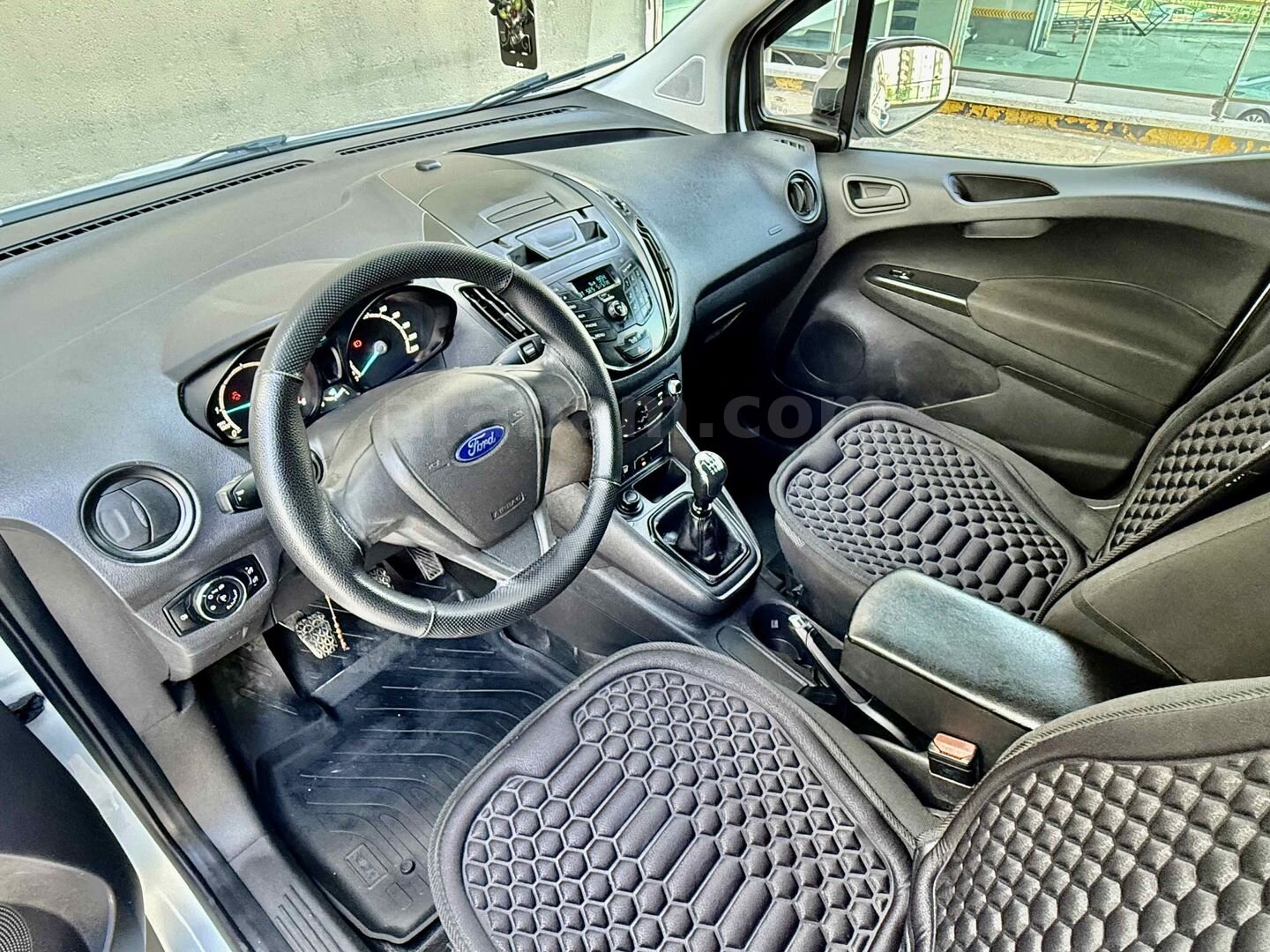 Sahibinden Ford Transit Courier 1.5 TDCi Trend 2019 Model 6