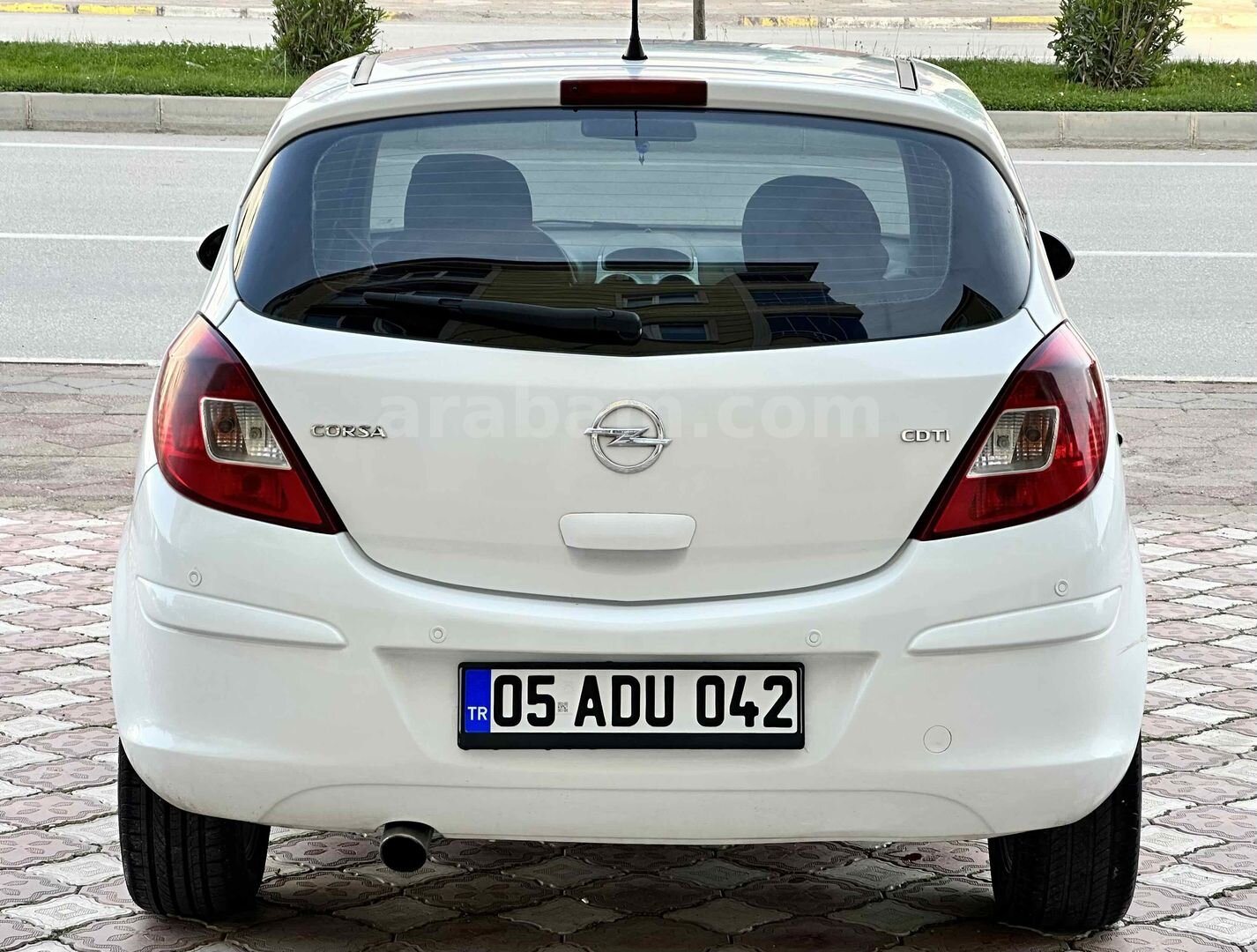 Galeriden Opel Corsa 1.3 CDTI Essentia 2012 Model Amasya 297.000 km Beyaz 4