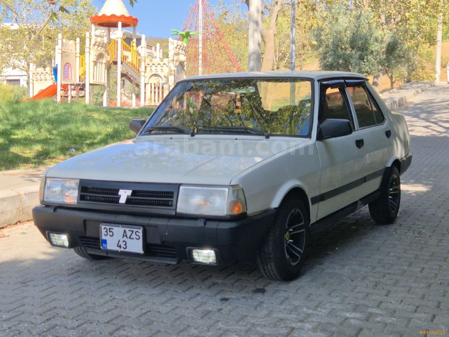 Galeriden Tofaş Şahin 1.6 1992 Model İzmir 67.500 km Beyaz 4